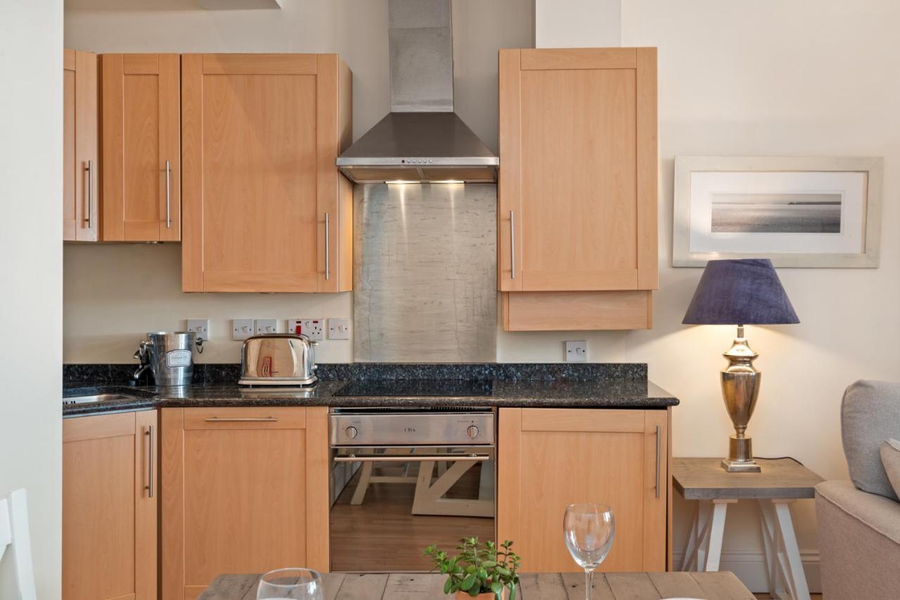 Bryn Y Mor - Tenby Apartment Sea Views Εξωτερικό φωτογραφία